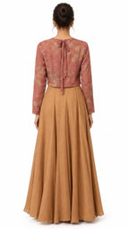 Amber skirt with side slit