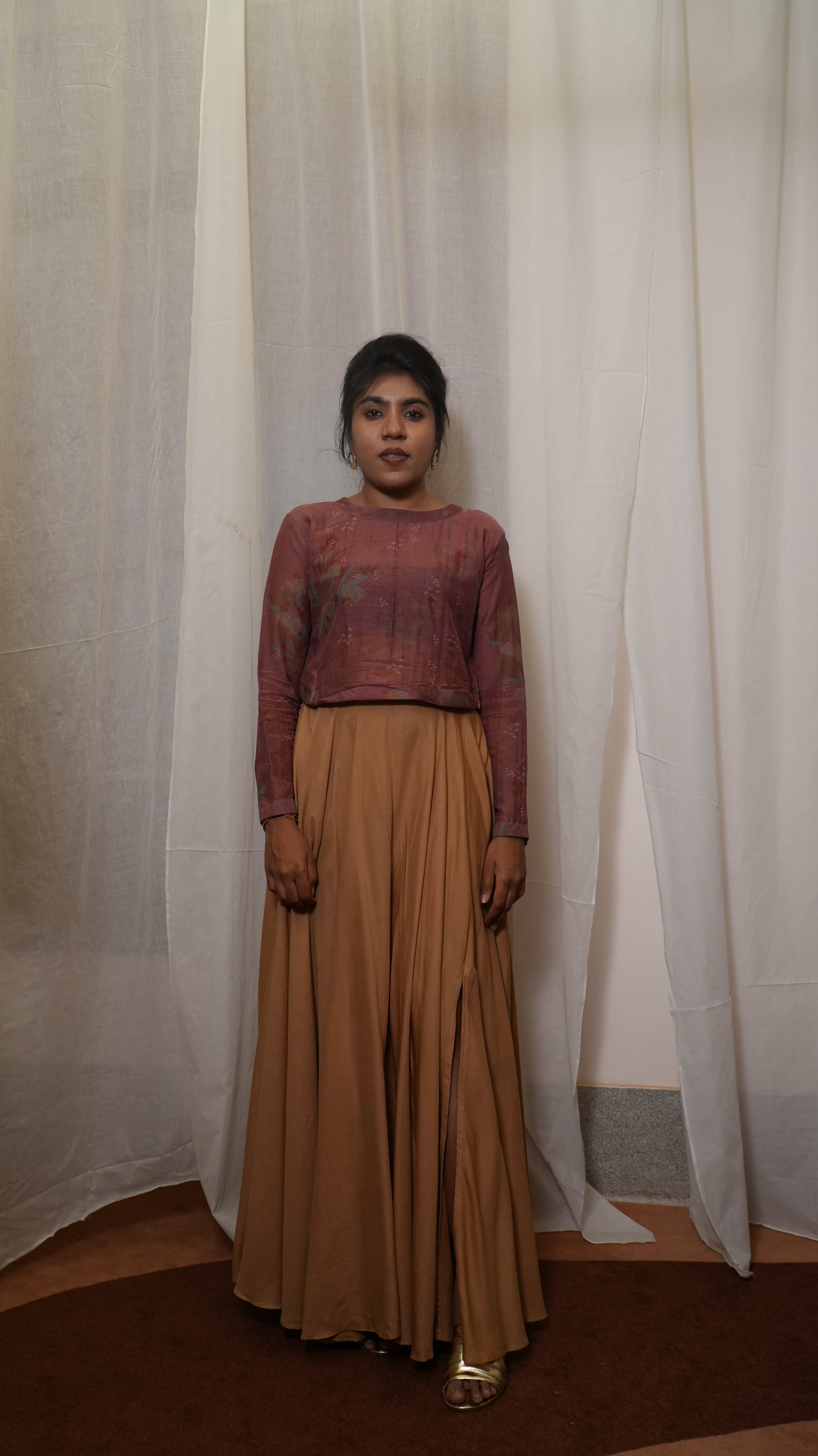 Onzy Rose Back Tie festonne Top