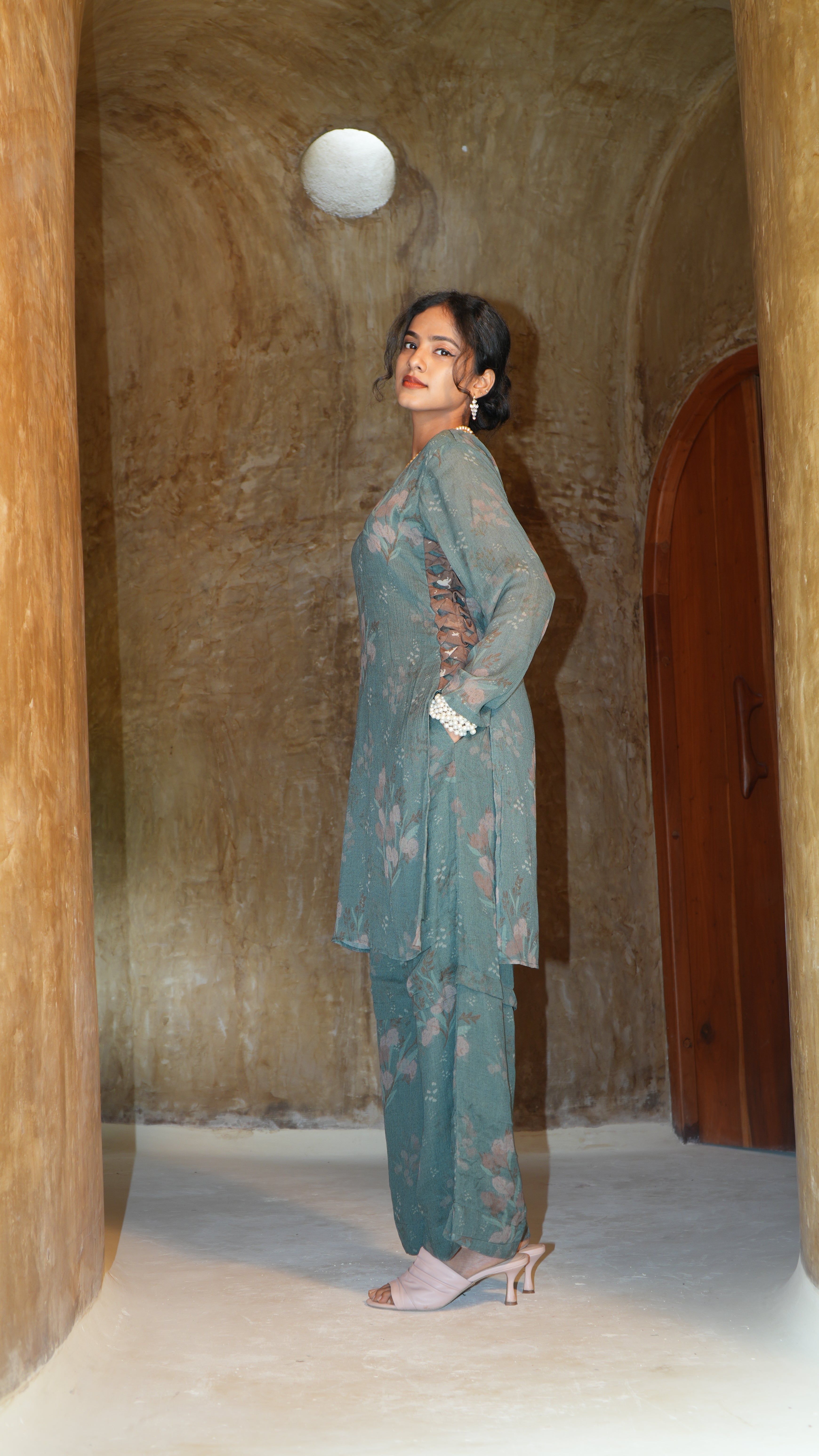 Pale Echo Kurti Set