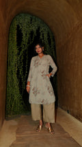 BASIL ETRE V KURTI