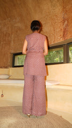 Gaiara Petal Dust Side Patch Kurti Set