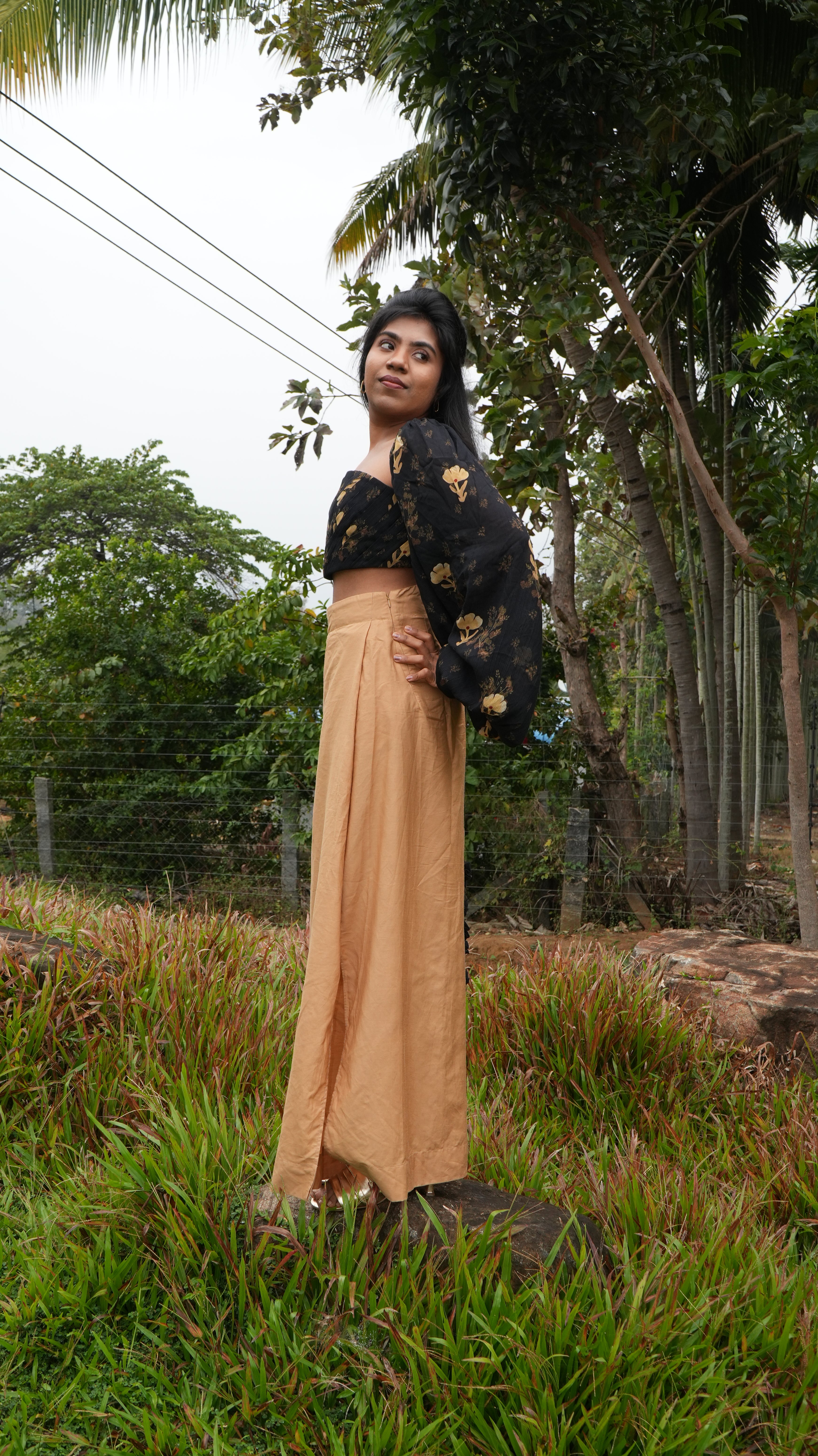 Chevron bloom sleeve top