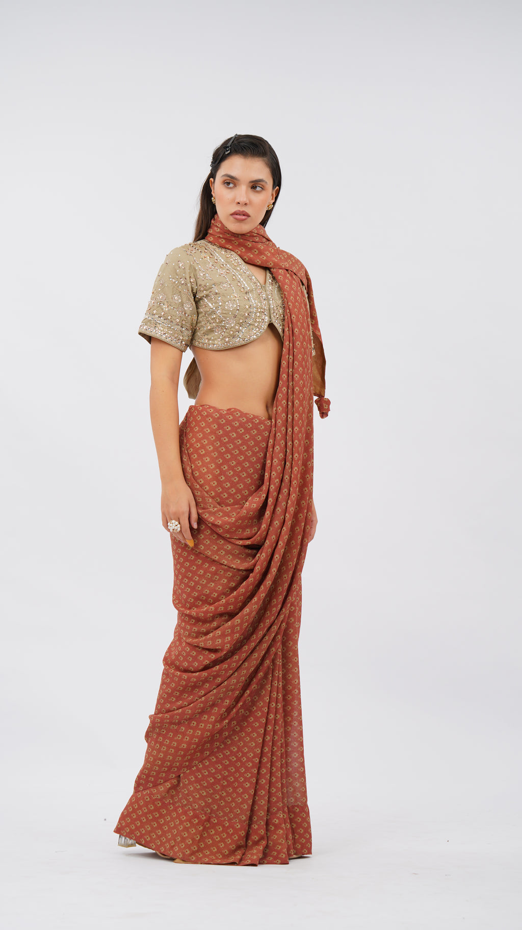 Sienna Fleuris Rose Tassle Saree